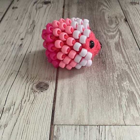 HANDMADE Crochet Beaded Fidget Hedgehog - Picture 15 of 16
